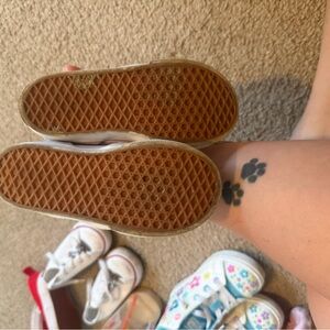 Vans Kids White Canvas Sneakers with Brown Gum Soles